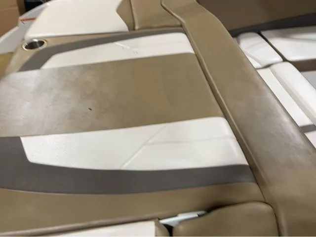 Slide: The Image of Four Winns Horizon 200 2016 - 7