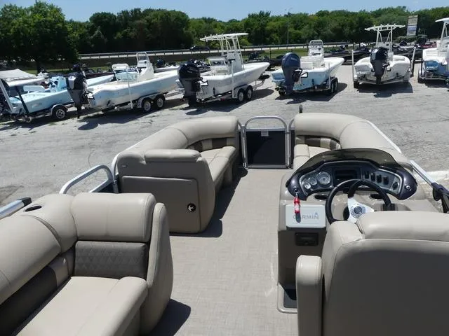 Slide: The Image of Sun Tracker Party Barge 20 DLX 2022 - 7