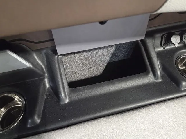 Slide: The Image of Malibu Wakesetter 23 LSV 2026 - 23