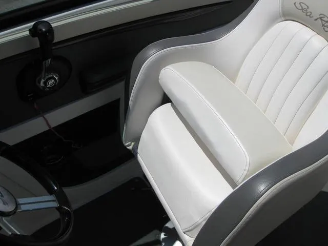 Slide: The Image of Sea Ray SUNDECK 220 I/O MERCRUISER 5.0L 2013 - 13