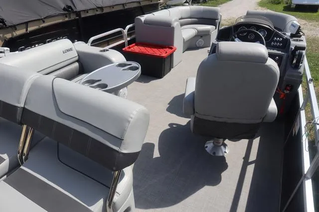 Slide: The Image of Lowe SS 230 CL 2019 - 14