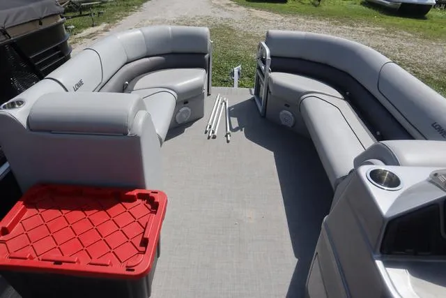 Slide: The Image of Lowe SS 230 CL 2019 - 5