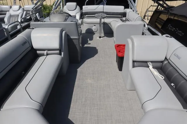 Slide: The Image of Lowe SS 230 CL 2019 - 8