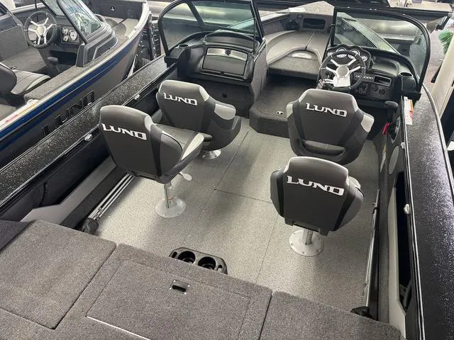 Slide: The Image of Lund 1875 Crossover XS Sport 2025 - 5