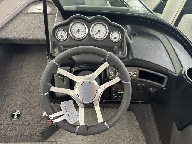 Slide: The Image of Lund 1875 Crossover XS Sport 2025 - 8