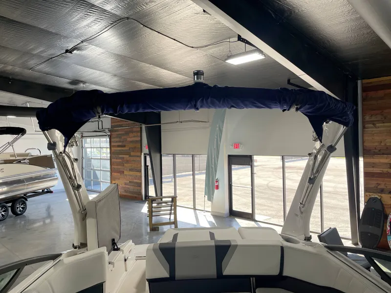 Slide: The Image of Regal 2000ES 2025 - 3