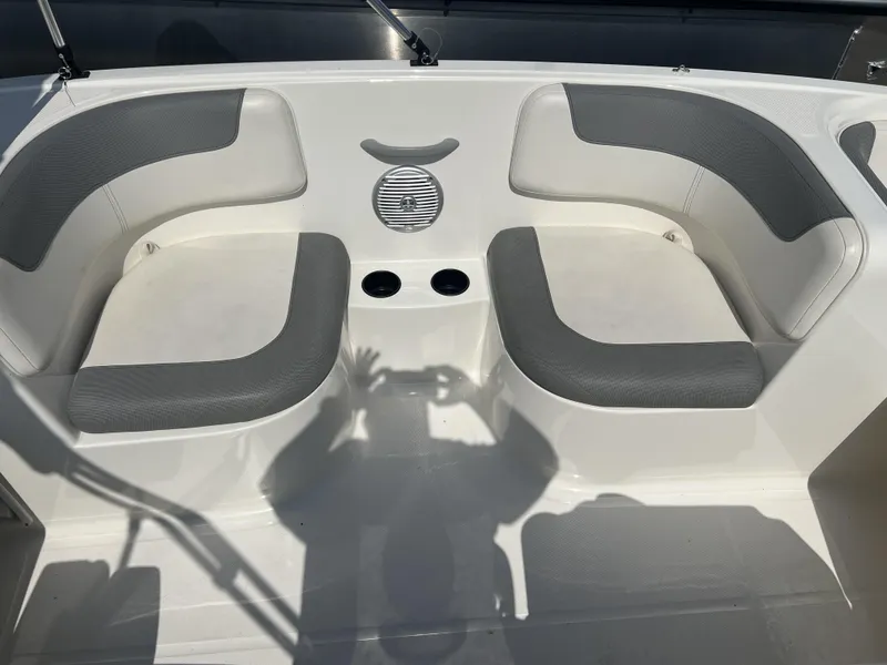 Slide: The Image of Bayliner Element 2015 - 5