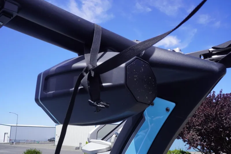 Slide: The Image of Tigé 23ZX 2023 - 60