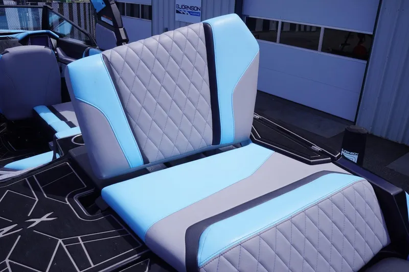 Slide: The Image of Tigé 23ZX 2023 - 73