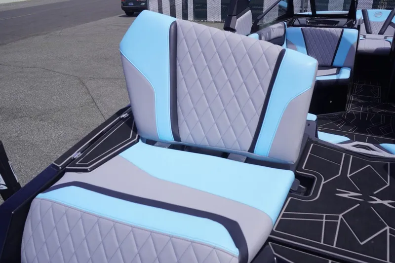 Slide: The Image of Tigé 23ZX 2023 - 74