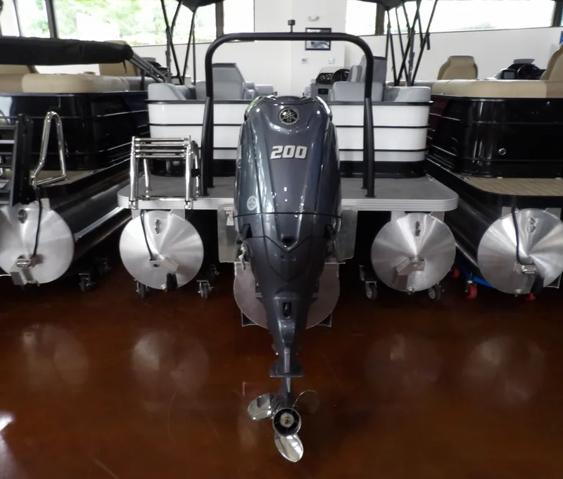 Slide: The Image of Veranda VISTA SPORT 22 2025 - 10