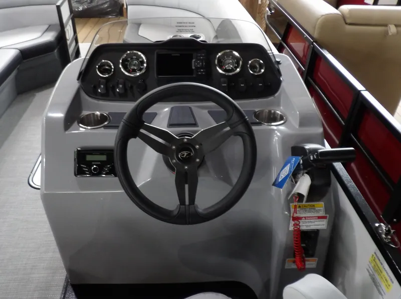 Slide: The Image of Veranda VISTA SPORT 22 2025 - 13