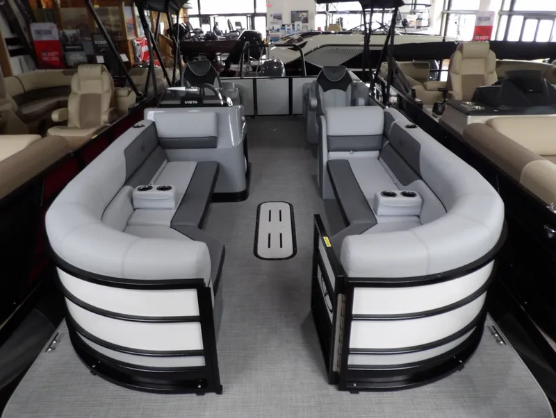 Slide: The Image of Veranda VISTA SPORT 22 2025 - 3