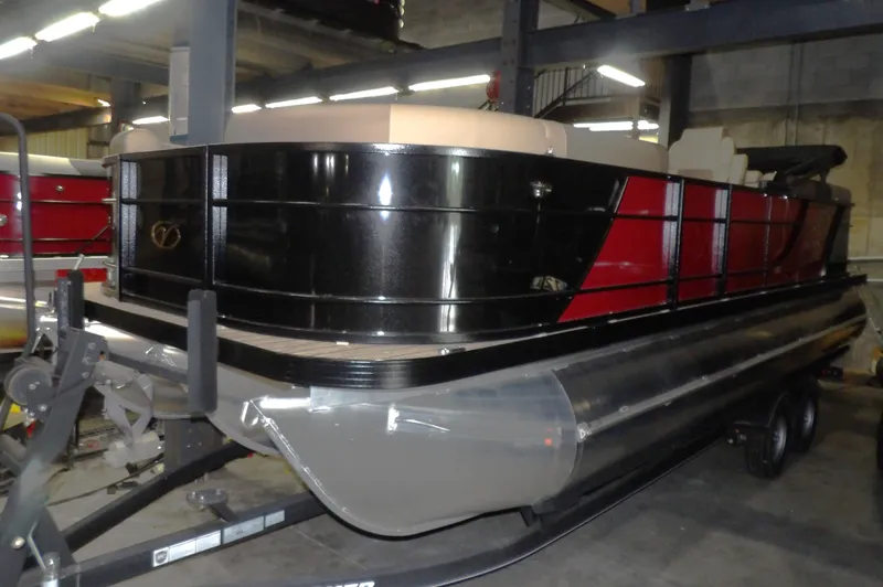 Slide: The Image of Veranda VR22RC 2025 - 1