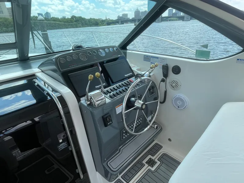 Slide: The Image of Tiara 3200 Open 2006 - 13