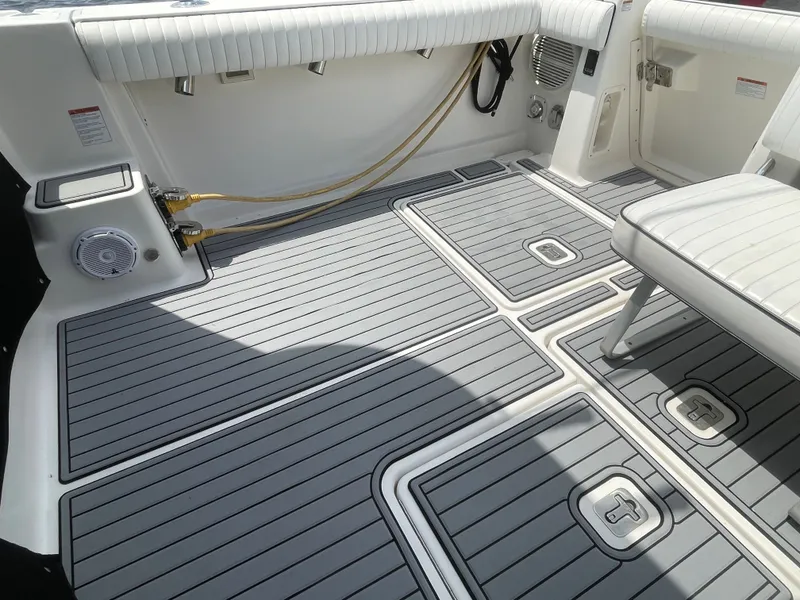 Slide: The Image of Tiara 3200 Open 2006 - 15