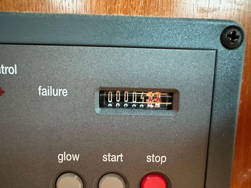 Slide: The Image of Beneteau 411 2002 - 82