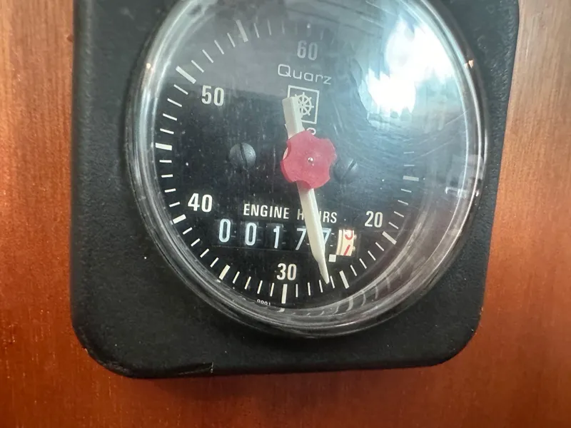 Slide: The Image of Beneteau 411 2002 - 94