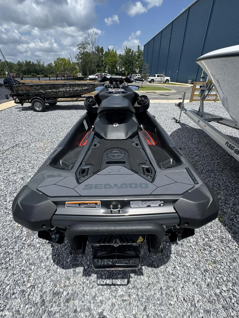 Slide: The Image of Sea-Doo RXP X 300 2023 - 4