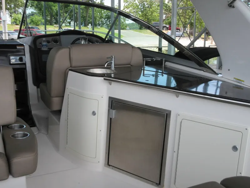 Slide: The Image of Regal 32 Express 2015 - 13