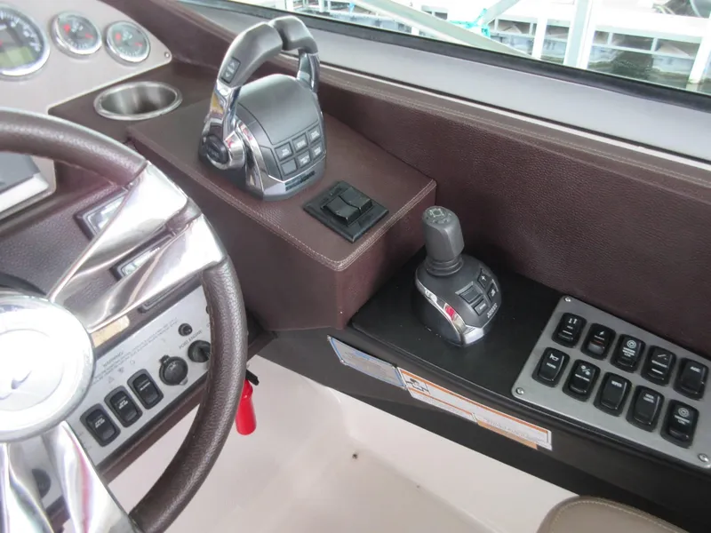 Slide: The Image of Regal 32 Express 2015 - 5