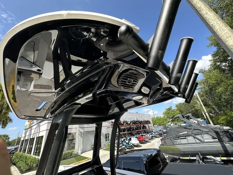 Slide: The Image of Yamaha 255 FSH Sport E 2025 - 13