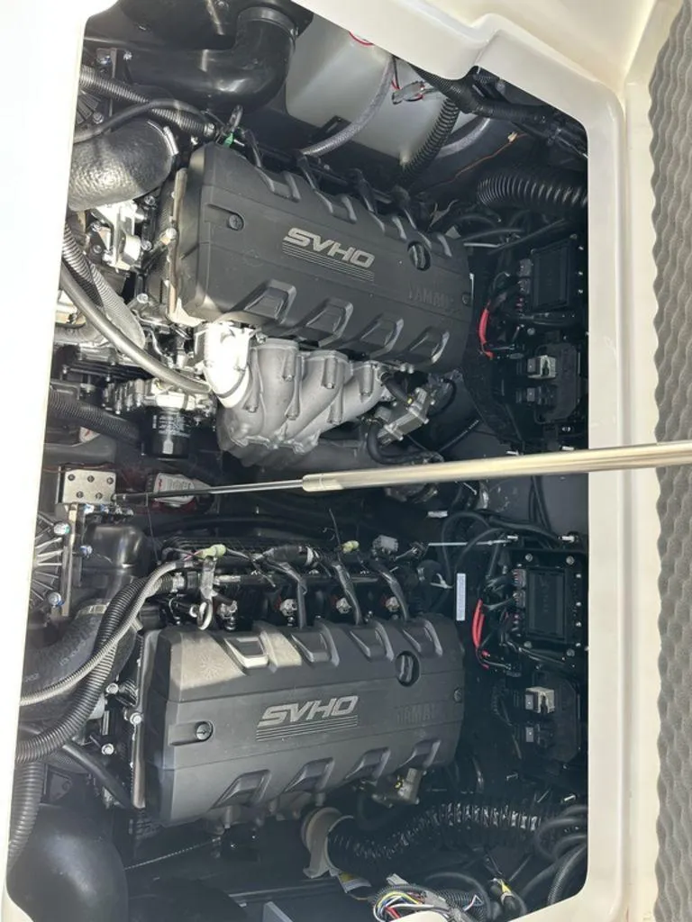 Slide: The Image of Yamaha 255 FSH Sport E 2025 - 15