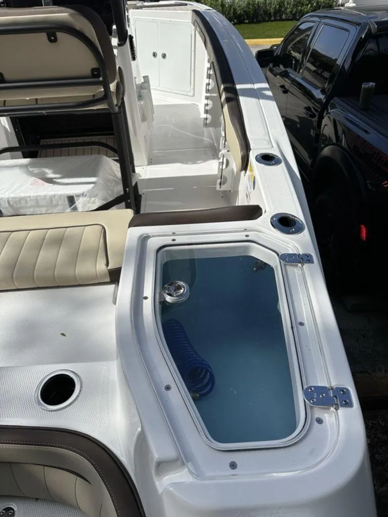 Slide: The Image of Yamaha 255 FSH Sport E 2025 - 4