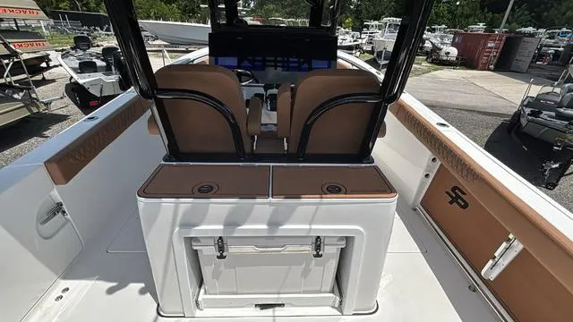 Slide: The Image of Sea Pro 322 CC 2025 - 4