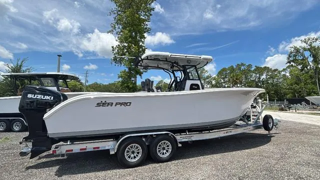 Slide: The Image of Sea Pro 292 CC 2025 - 31