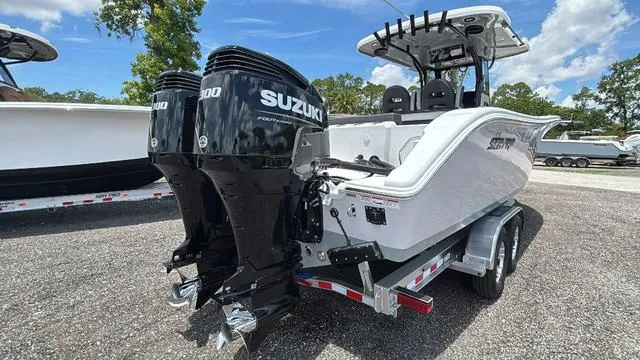 Slide: The Image of Sea Pro 292 CC 2025 - 32