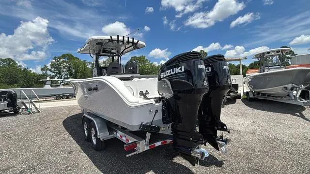 Slide: The Image of Sea Pro 292 CC 2025 - 35