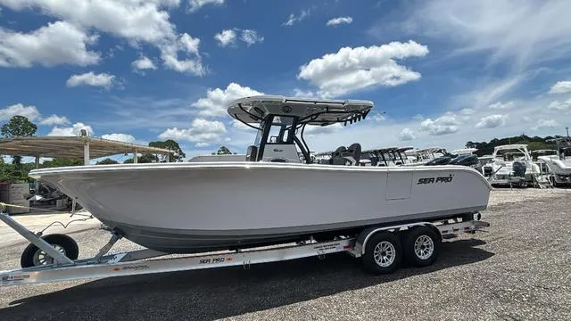 Slide: The Image of Sea Pro 292 CC 2025 - 39