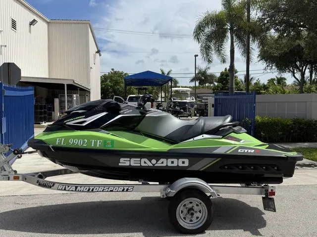 Slide: The Image of Sea-Doo GTR 2018 - 3