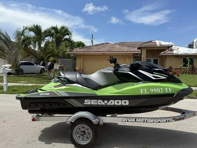 Slide: The Image of Sea-Doo GTR 2018 - 5
