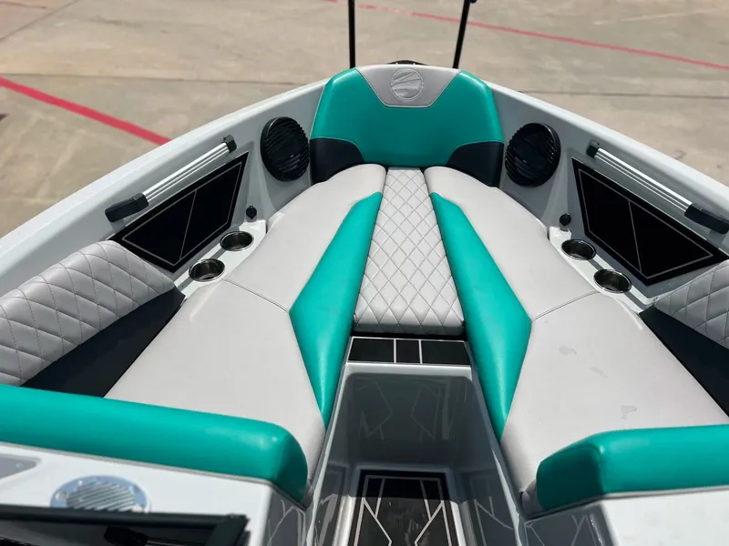 Slide: The Image of Tigé Z5 2023 - 15