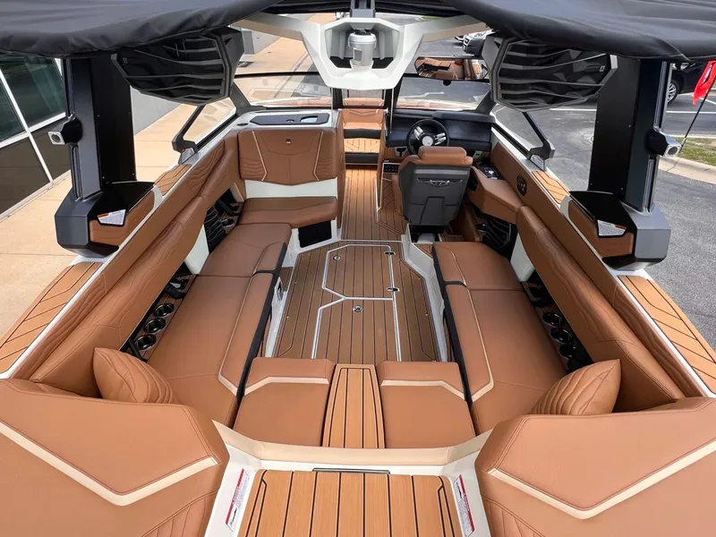 Slide: The Image of Nautique G23 2026 - 15