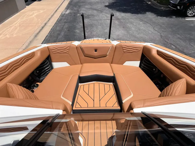 Slide: The Image of Nautique G23 2026 - 30