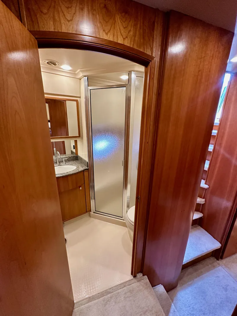 Slide: The Image of Meridian 580 Pilothouse 2004 - 119