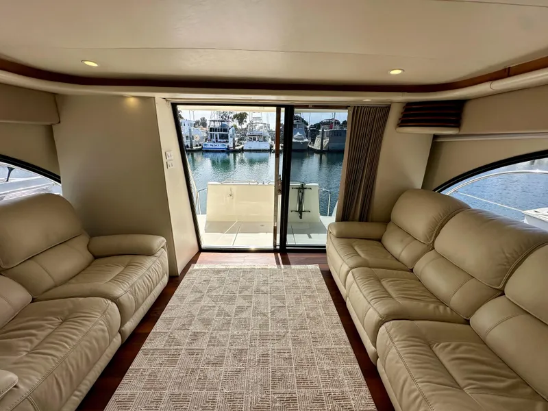 Slide: The Image of Meridian 580 Pilothouse 2004 - 139
