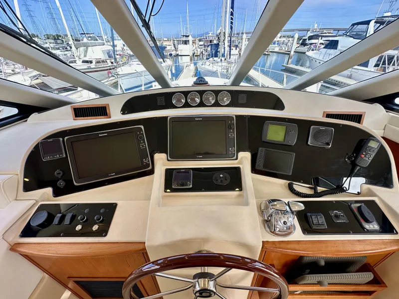 Slide: The Image of Meridian 580 Pilothouse 2004 - 64