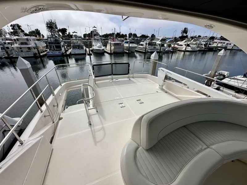 Slide: The Image of Meridian 580 Pilothouse 2004 - 85