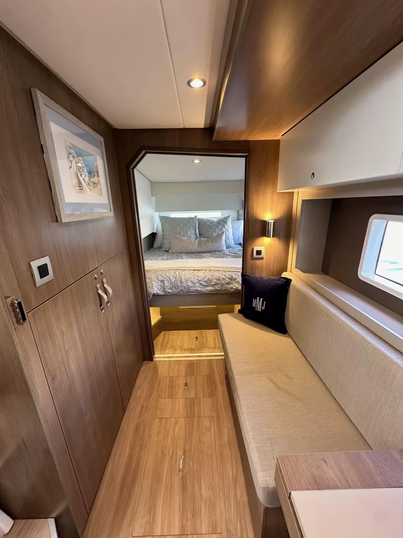 Slide: The Image of Bali 4.2 2023 - 61