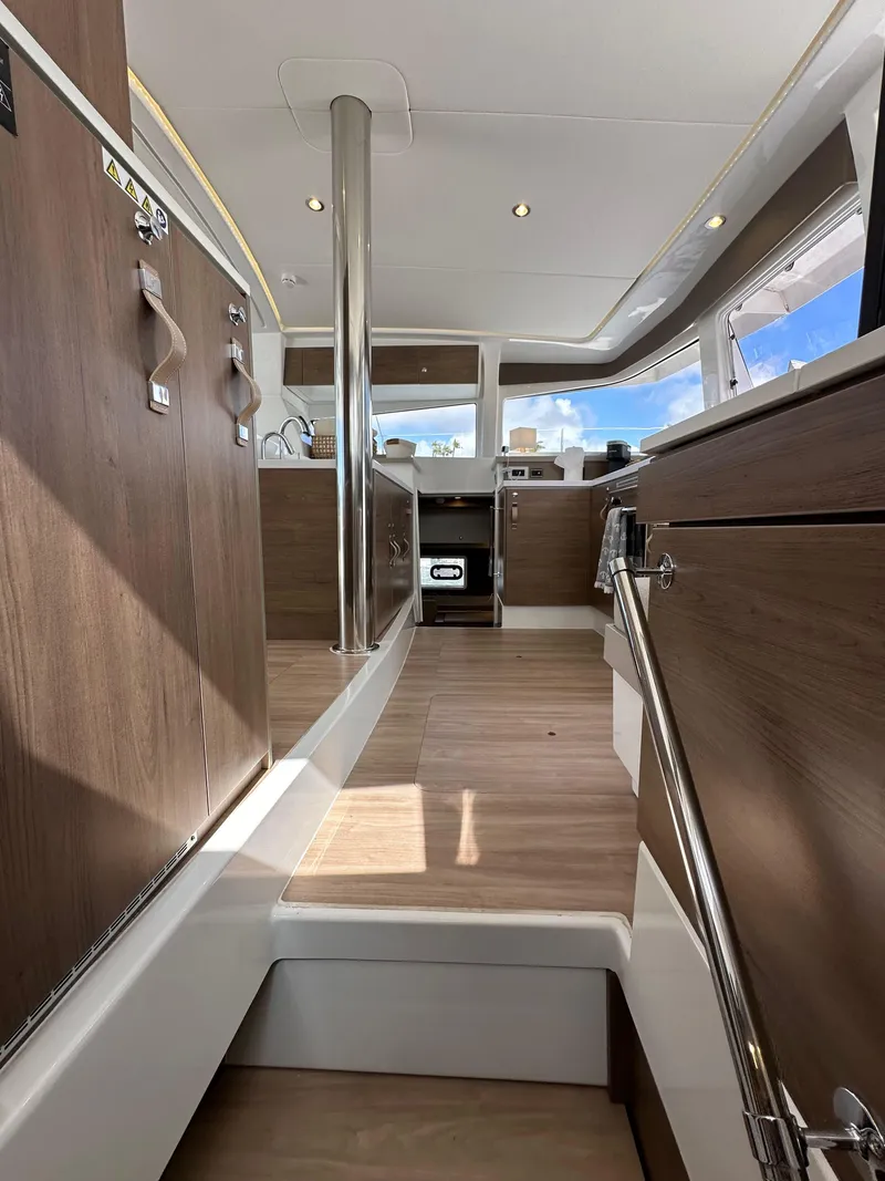 Slide: The Image of Bali 4.2 2023 - 97