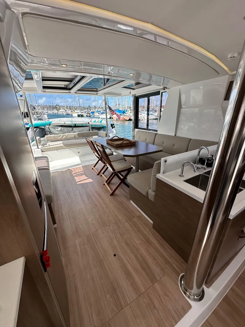 Slide: The Image of Bali 4.2 2023 - 98