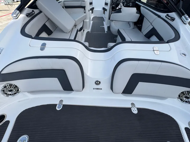 Slide: The Image of Yamaha 212X 2014 - 11