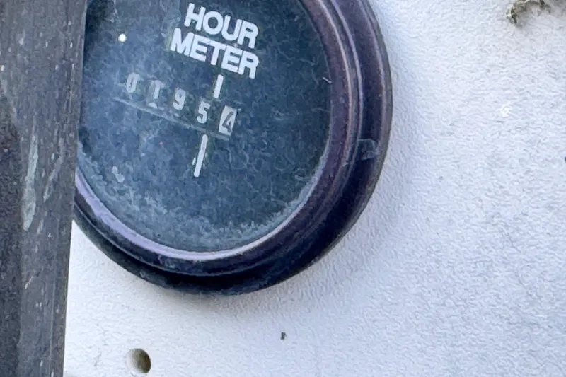 Slide: The Image of engine hour meter - 39