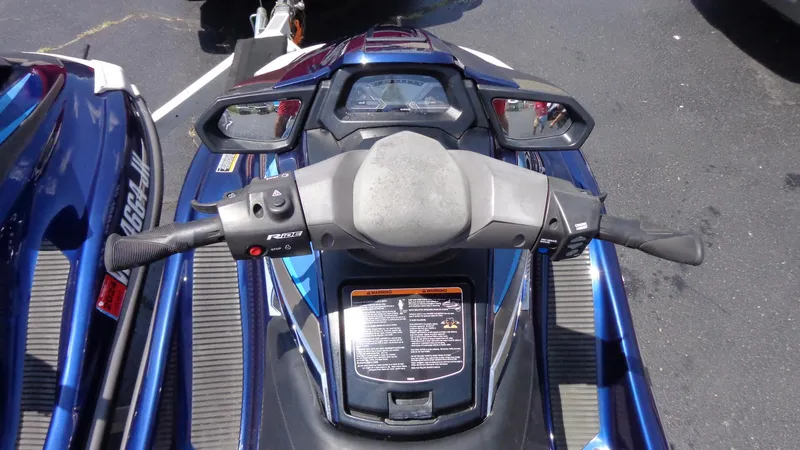Slide: The Image of 2015 Yamaha WaveRunner VX Cruiser, blue, top view of handlebars and dashboard. - 6