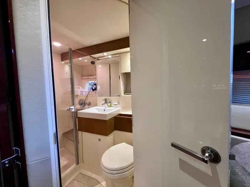 Slide: The Image of Sea Ray 410 Sundancer 2014 - 55