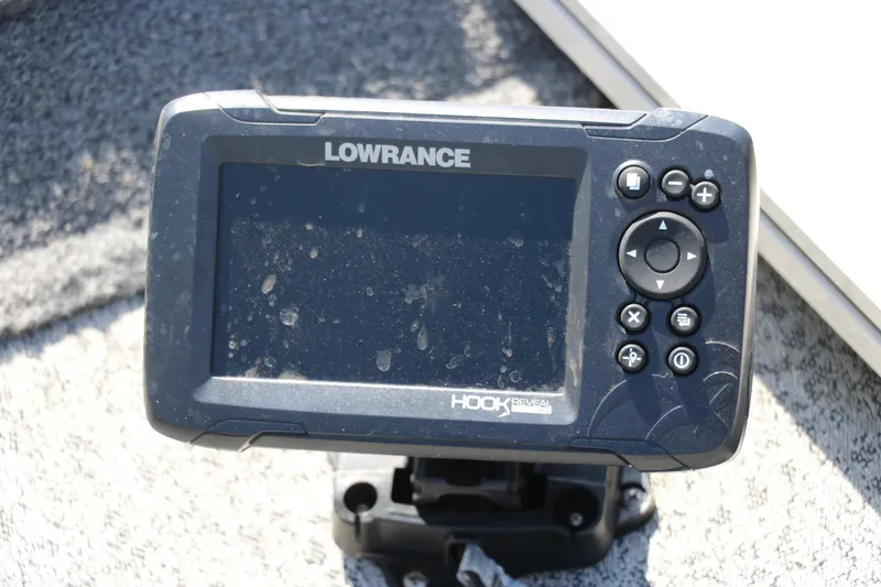 Slide: The Image of Lowrance Hook Reveal fish finder on 2022 Tracker Pro Team 195 TXW Tournament Edition boat. - 20